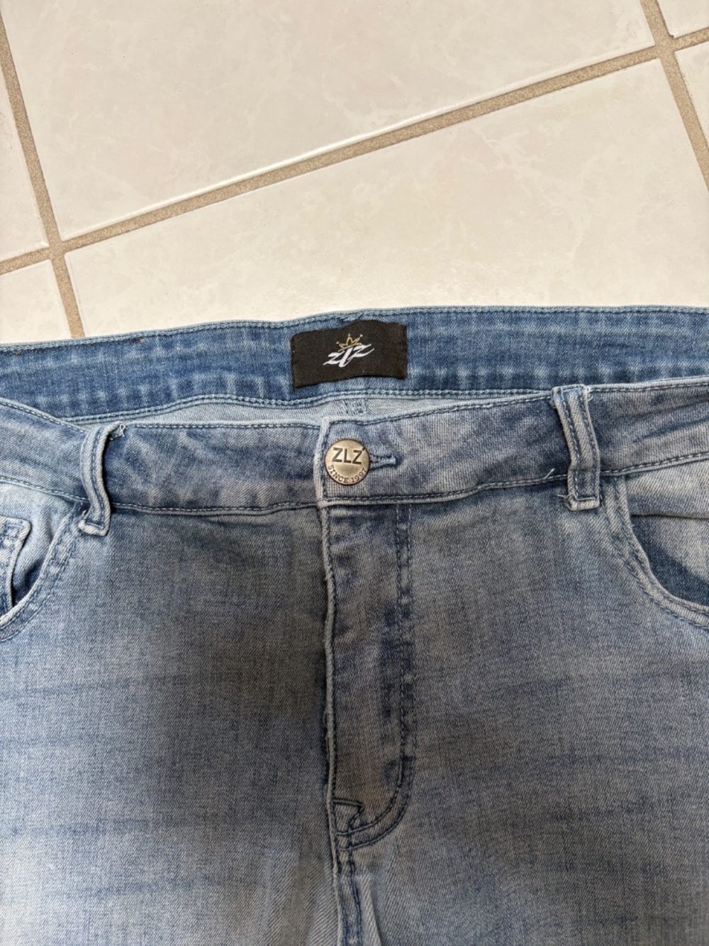 ZLZ Straight Fit Stretch Denim - Picture 3 of 4